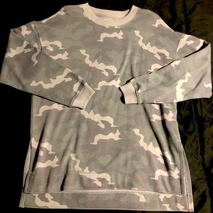 NWOT American Eagle Sweatshirt